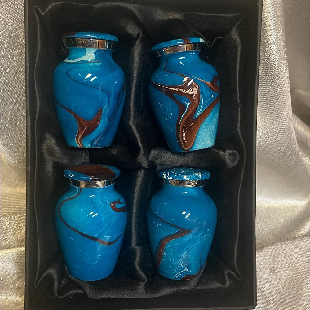 Individual urns